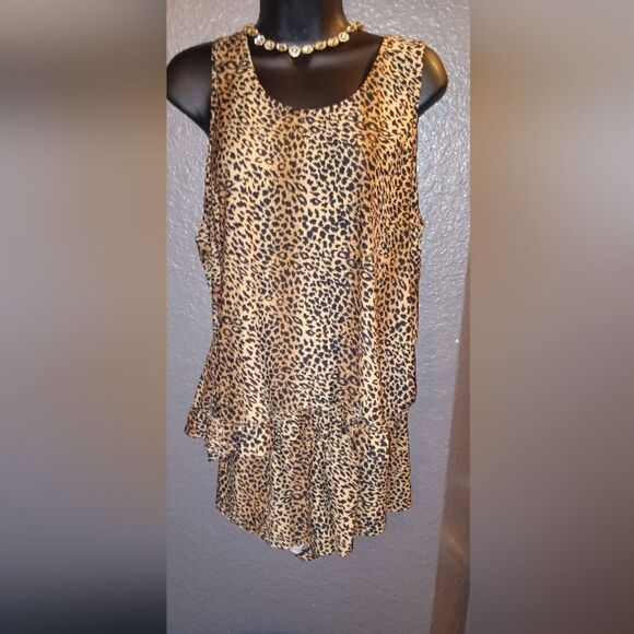 Leopard Pajama Set is Incredibly Soft! -Plus size - Picture 3 of 5